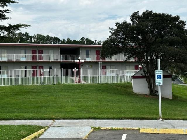 Loyalty Inn Charlotte Airport Екстериор снимка